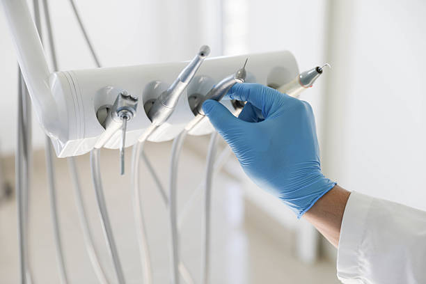 Professional Tooth Extraction technician working in Newport, SC